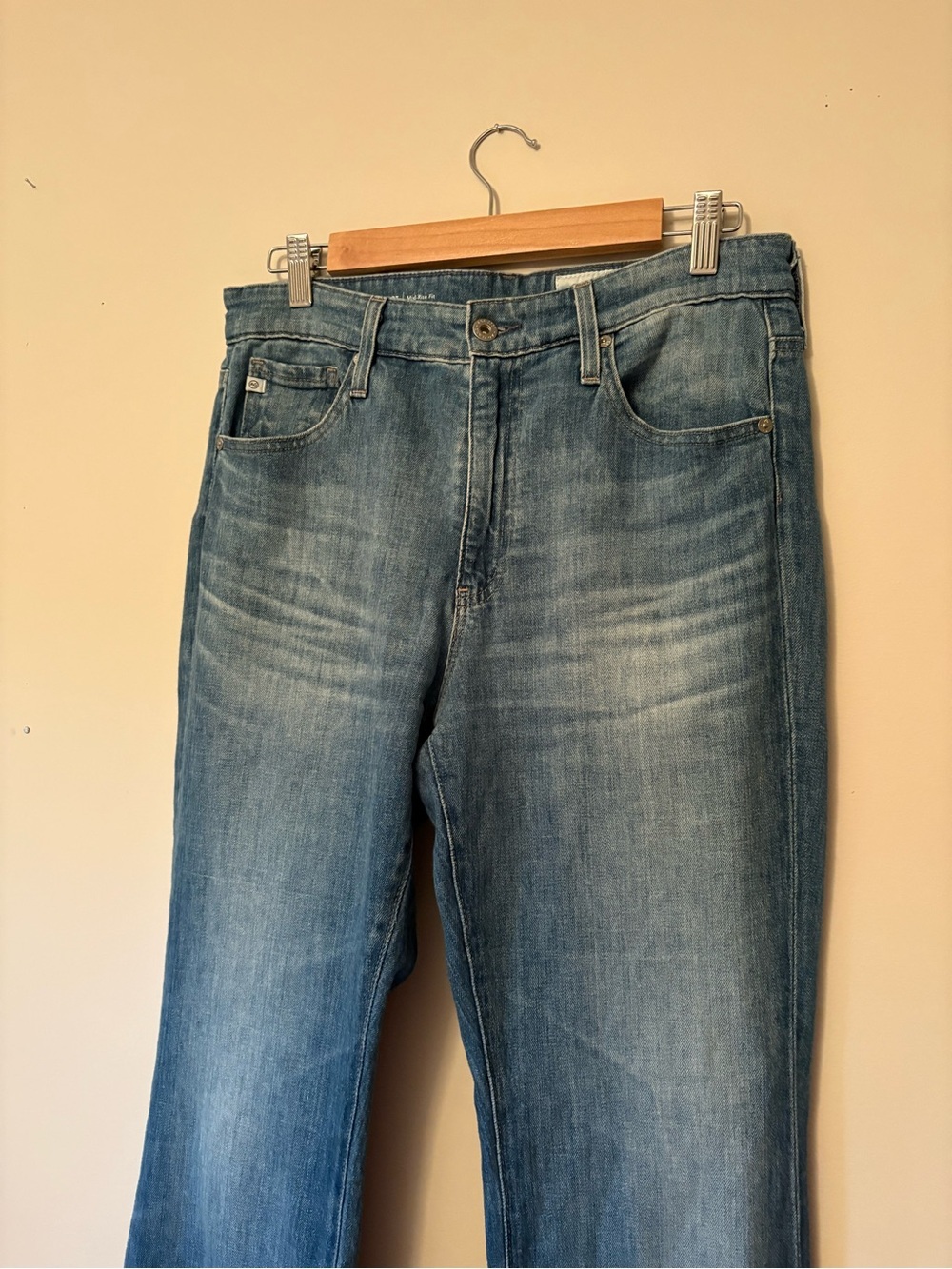AG Jeans Farrah Boot 18 Years Bisou Mid High Rise Light Wash 30x32 - Picture 2 of 11